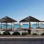 Apartment Marotta, 300 Mt Dal Mare, Parcheggio, 3 Camere, 10 Letti *