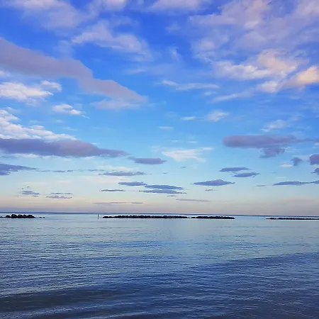 Marotta, 300 Mt Dal Mare, 3 Camere, 10 Letti Apartman