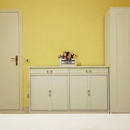 Marotta, 300 Mt Dal Mare, 3 Camere, 10 Letti * Marotta