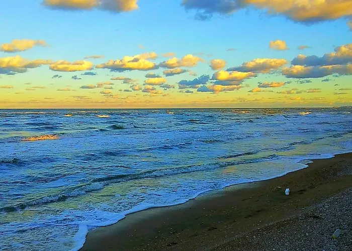 Appartamento Marotta, 300 Mt Dal Mare, 3 Camere, 10 Letti Marotta