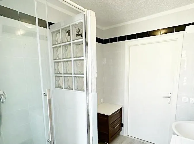 Marotta, 300 Mt Dal Mare, 3 Camere, 10 Letti Appartamento Marotta