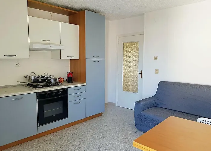 Marotta, 300 Mt Dal Mare, 3 Camere, 10 Letti Appartamento