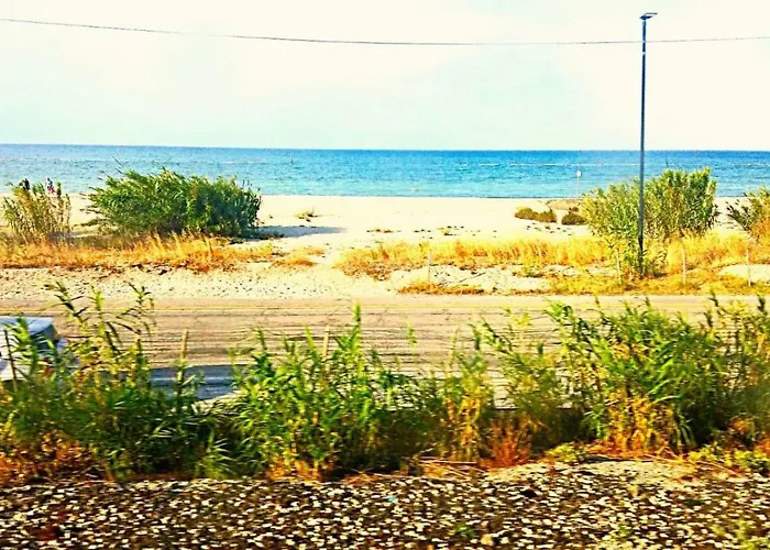 Appartamento Marotta, 300 Mt Dal Mare, 3 Camere, 10 Letti Marotta