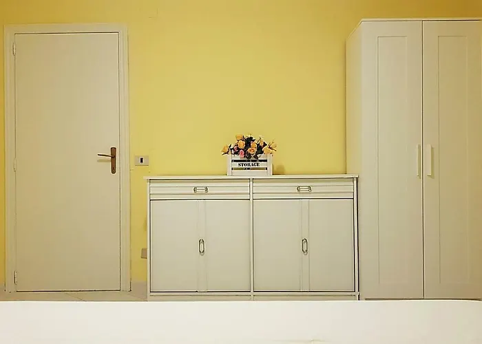 Marotta, 300 Mt Dal Mare, 3 Camere, 10 Letti * Marotta